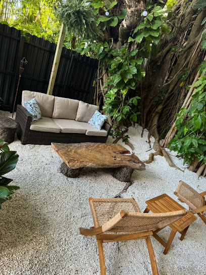 Gallery image 1 — retail plant installation Miami