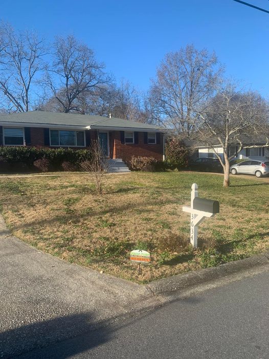 Gallery image 3 — weed control Atlanta GA
