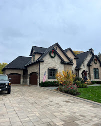 best holiday lighting service North suburbs Chicago