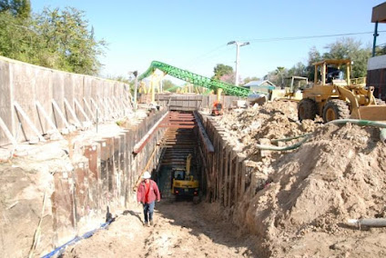 About retaining wall repair Longwood