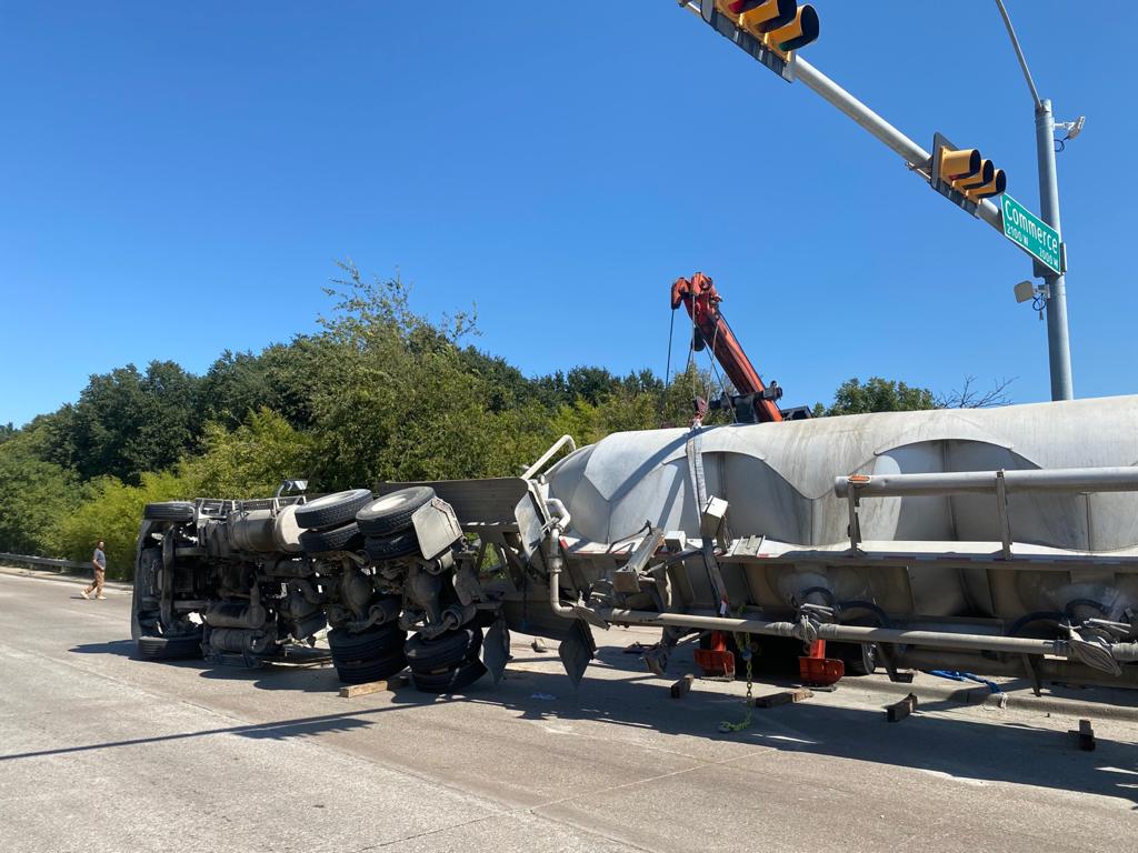 Gallery image 6 — box truck towing Dallas