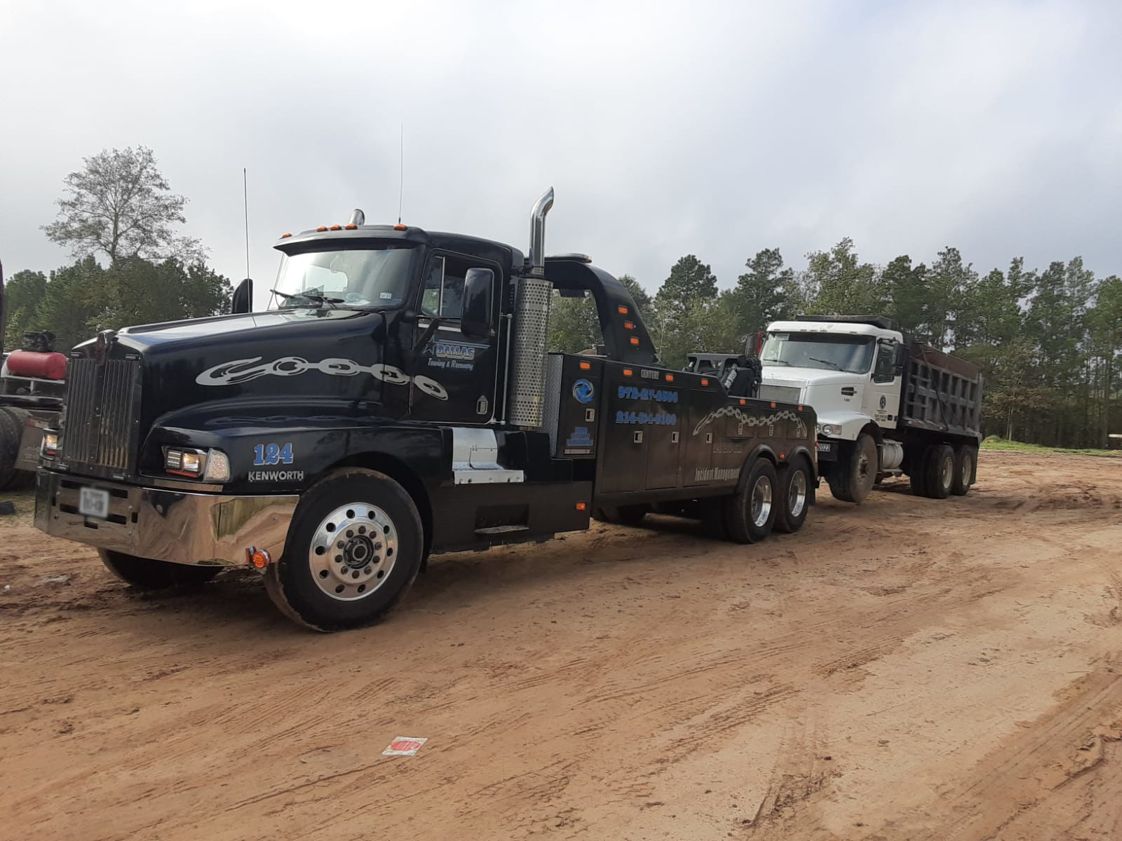 Gallery image 14 — box truck towing Dallas