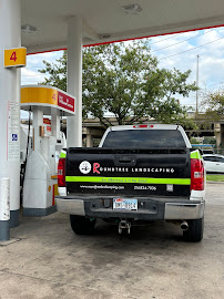 year-round landscape maintenance Dallas