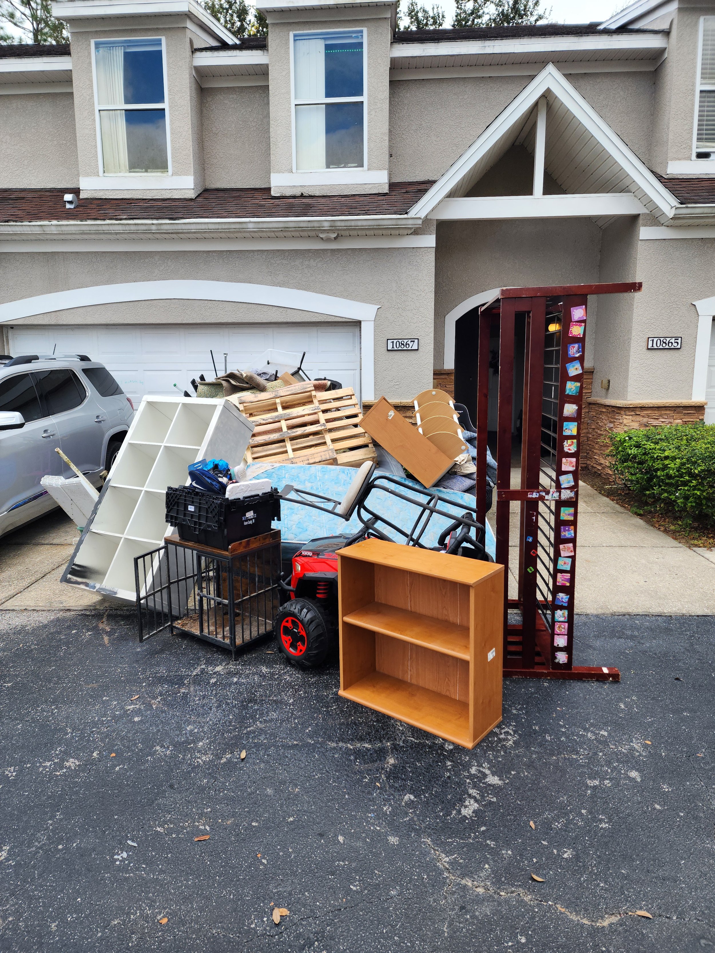 fully insured junk removal Florida photo