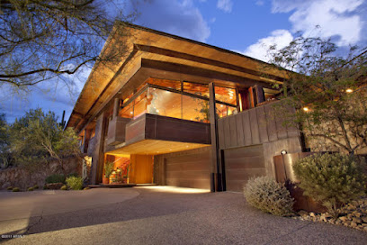 professional window washers in Gilbert photo