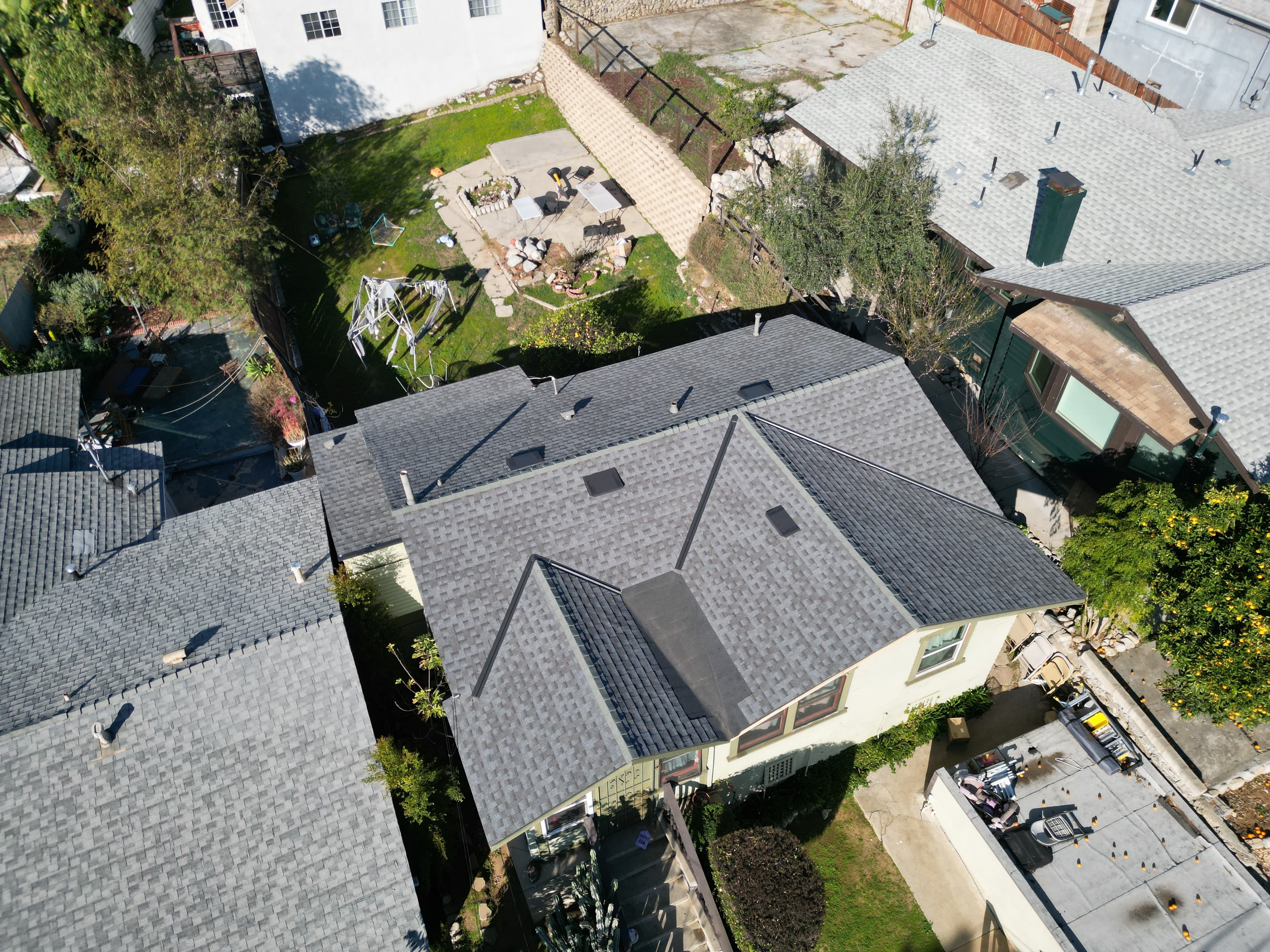 emergency roof repair Los Angeles