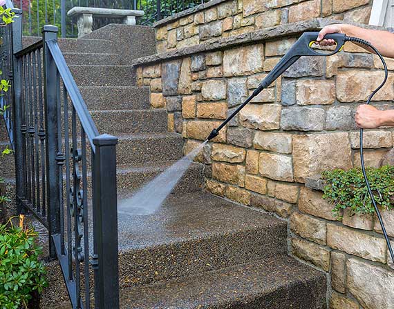 best pressure washing company in Tampa photo
