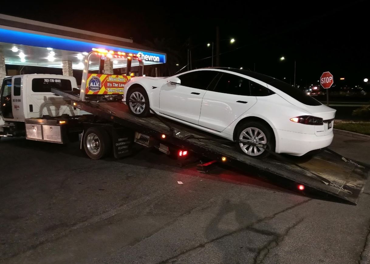 A.L.V. Towing - Reliable Roadside Assistance and Towing in Las Vegas photo