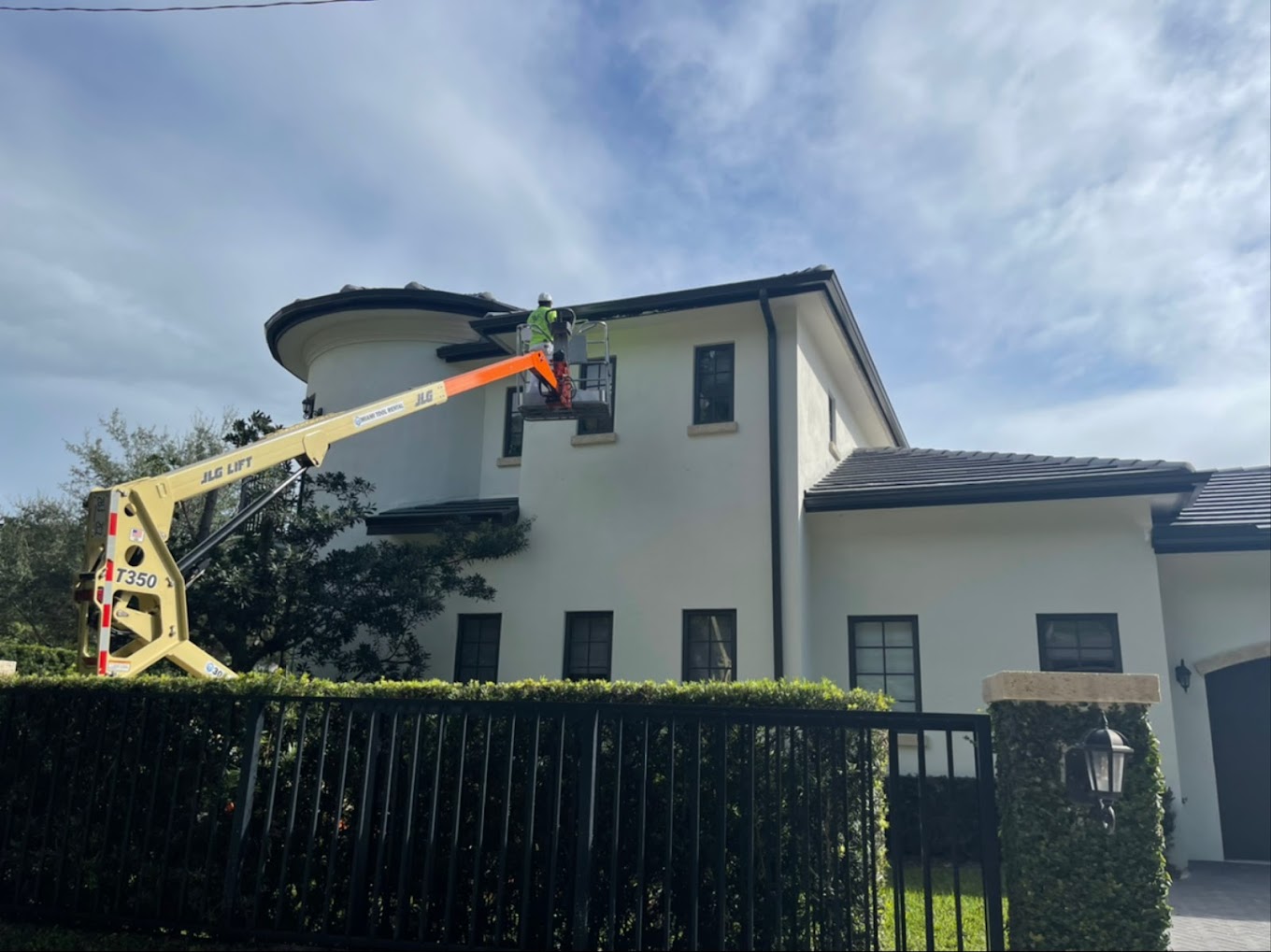 AVR Painting Services | Residential & Commercial Painting in Miami, FL photo