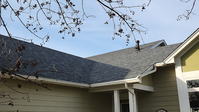 Bakeris Roofing photo