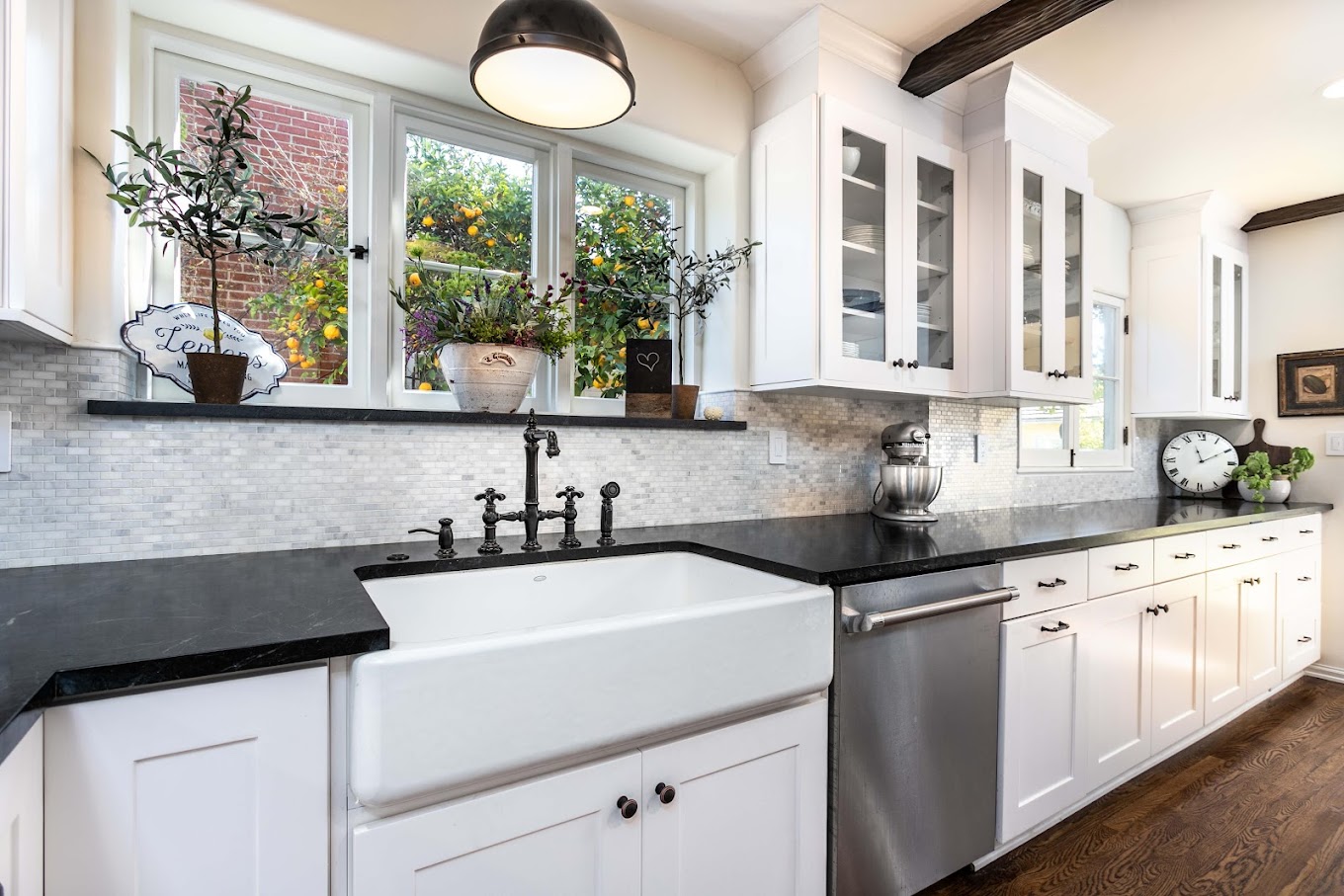 Best Online Cabinets - Custom Flat Panel Kitchen Cabinets and Closet Solutions photo