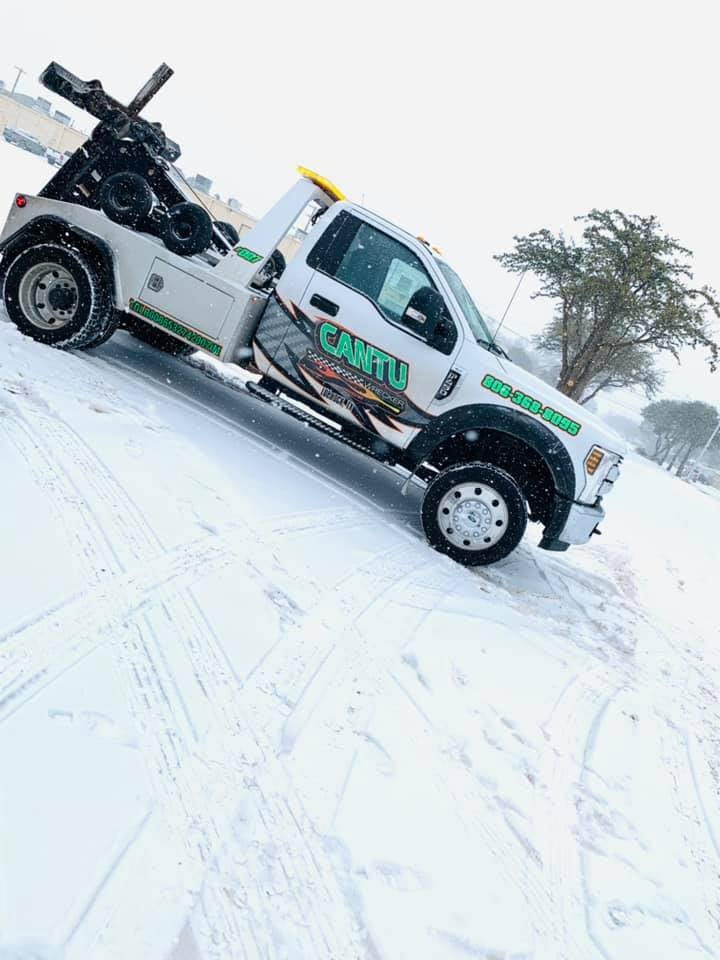 Cantu Wrecker - Towing and Roadside Assistance in Bexar County photo