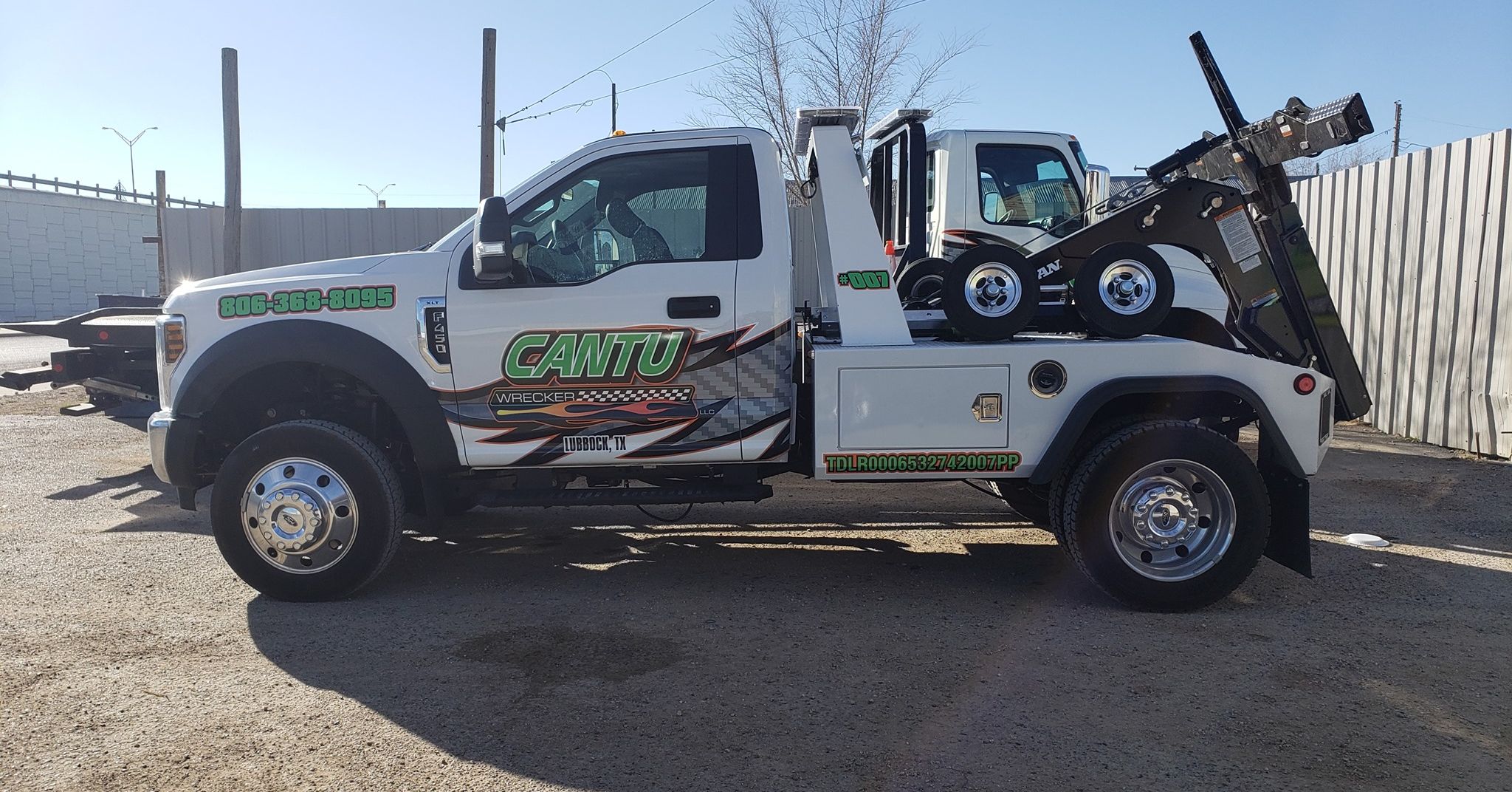 Cantu Wrecker - Towing and Roadside Assistance in Bexar County photo