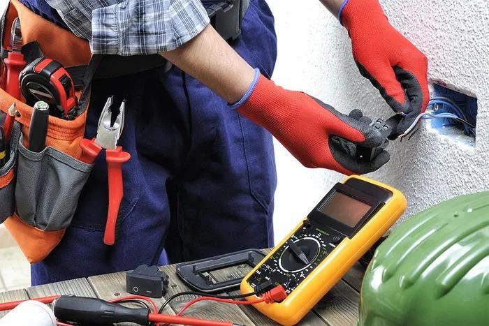 CC Electrical Tracy | Trusted Commercial Electrician Services