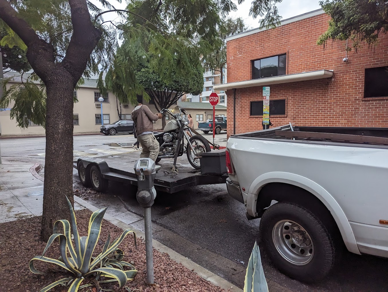 Emmett's Tow Truck Services West Hollywood - Reliable Roadside Assistance photo