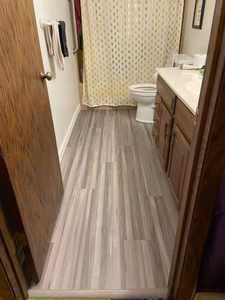 Express Flooring Creations – Spring Lake Park, Minnesota photo