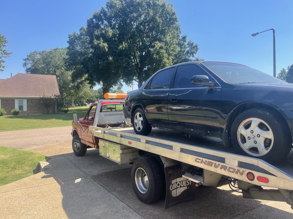 Fast Towing & Cash for Junk Cars in Southaven, MS - T&R Towing LLC