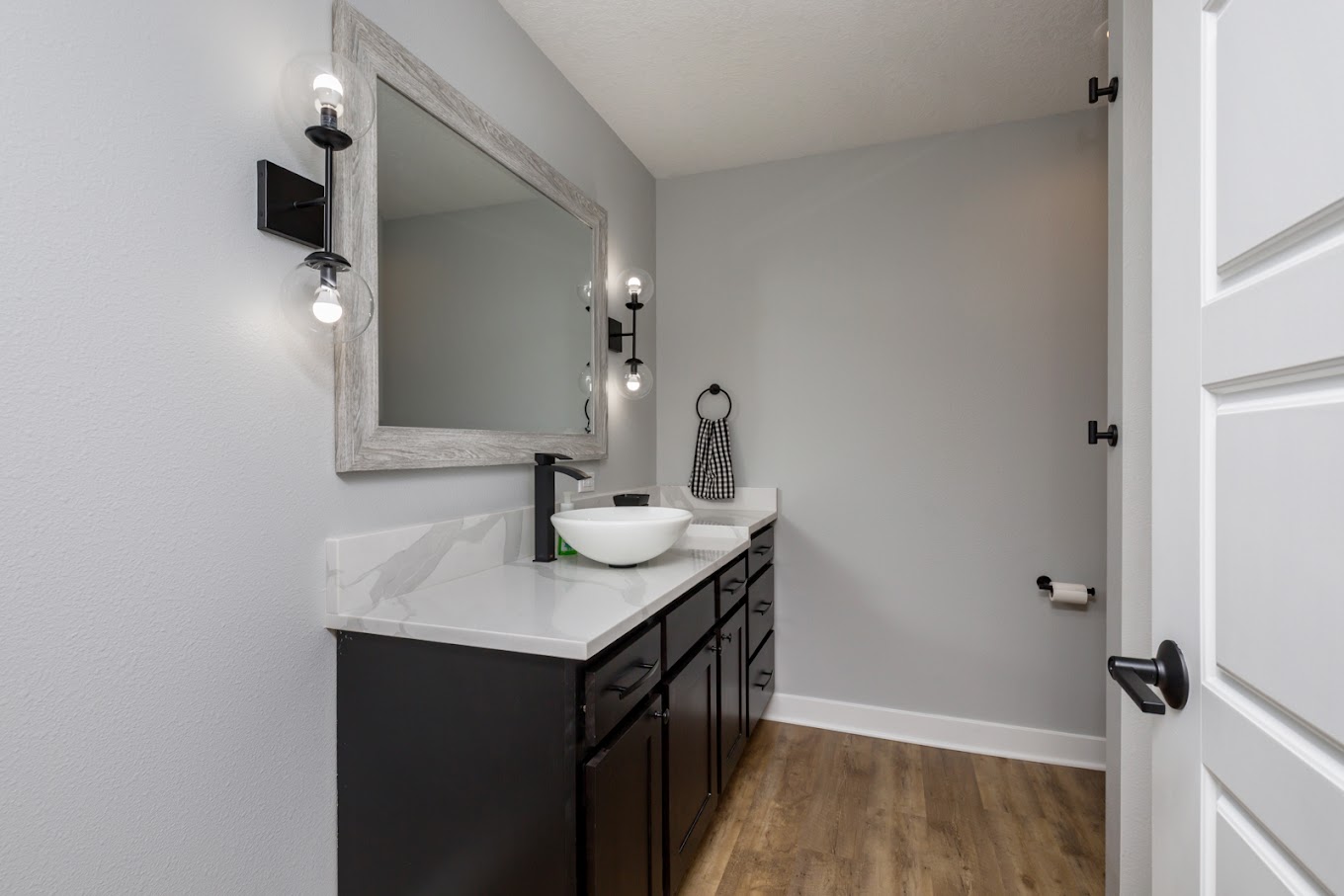 HomeWorx Handyman – Reliable Home Repair Services in Des Moines photo