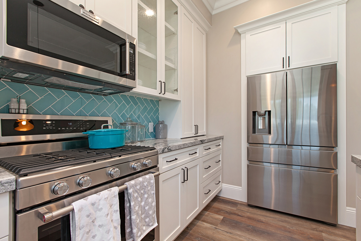 I&E Cabinets, Inc. - Kitchen Remodeling and Cabinet Installation in Los Angeles photo