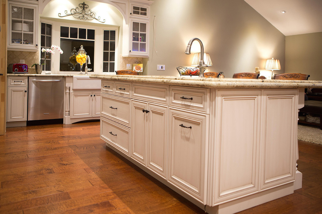 Kitchen Cabinets and Beyond - Kitchen and Bathroom Remodeling in Anaheim photo