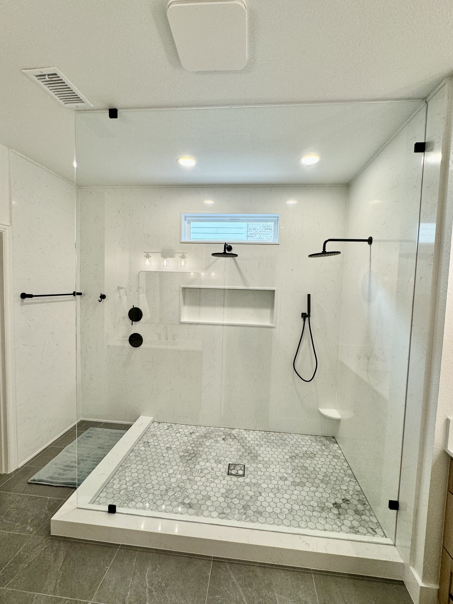 LMC Bathroom Remodel – Frisco’s Leading Bathroom Renovation Experts photo