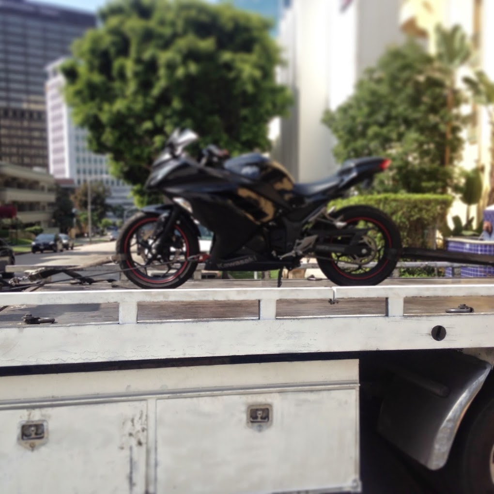 Los Angeles Towing Services - Reliable Roadside Assistance photo