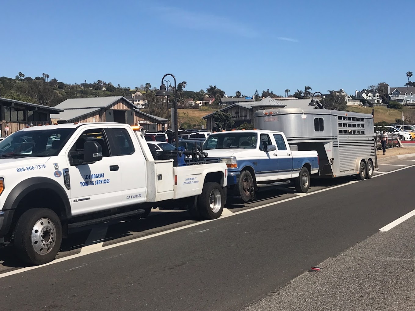 Los Angeles Towing Services - Reliable Roadside Assistance photo