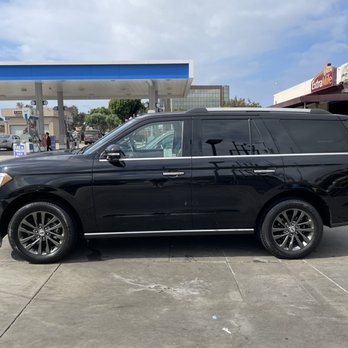 Madrona Car Wash – South Bay’s Premier Full-Service Wash & Detail Center photo