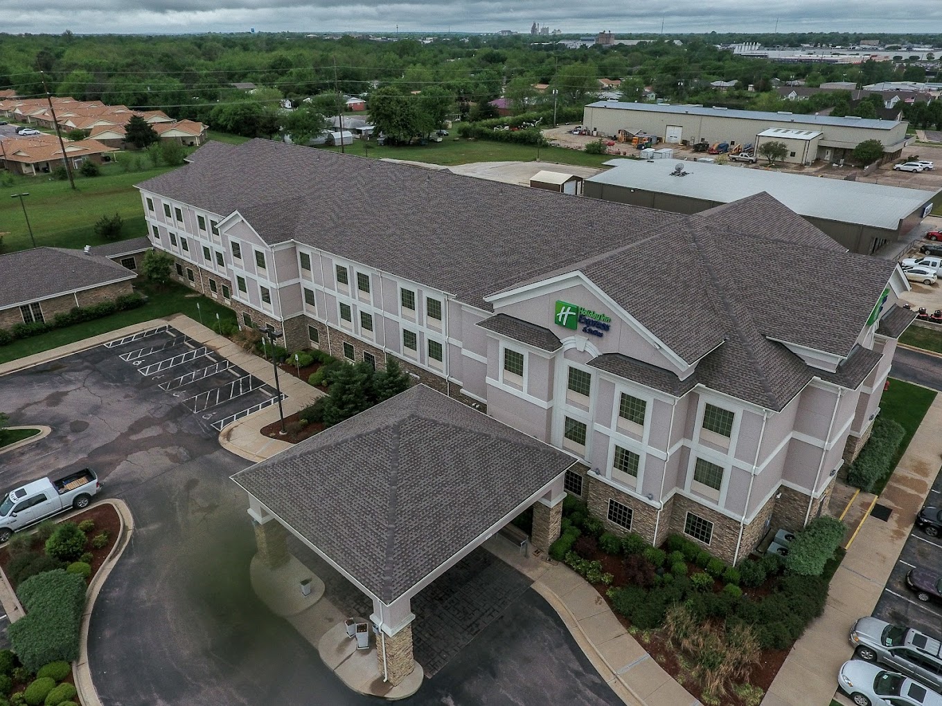 Majestic Roofing Oklahoma | Modern Roofing Technologies Expert photo