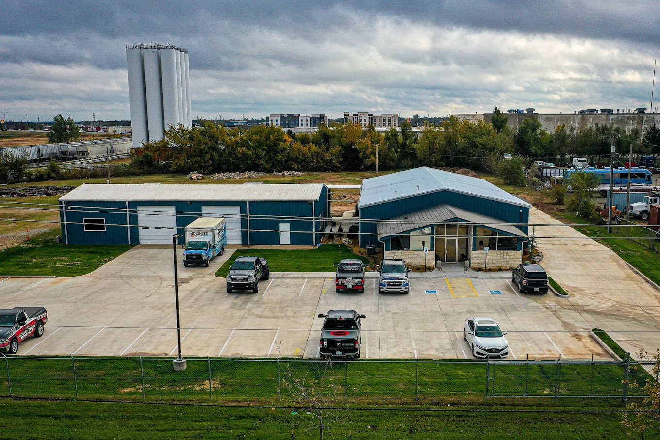 Majestic Roofing Oklahoma | Modern Roofing Technologies Expert photo