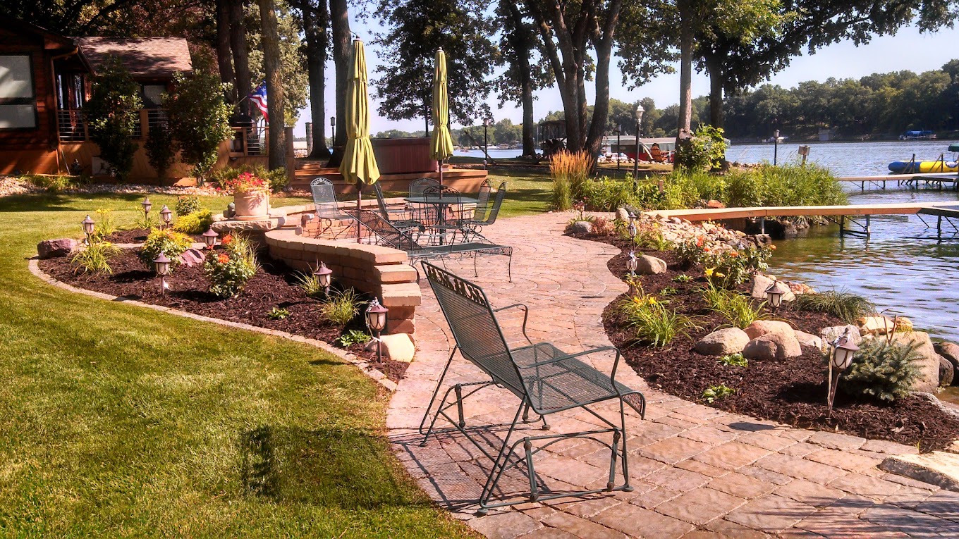 Omaha Turf Management | Retaining Walls in Omaha