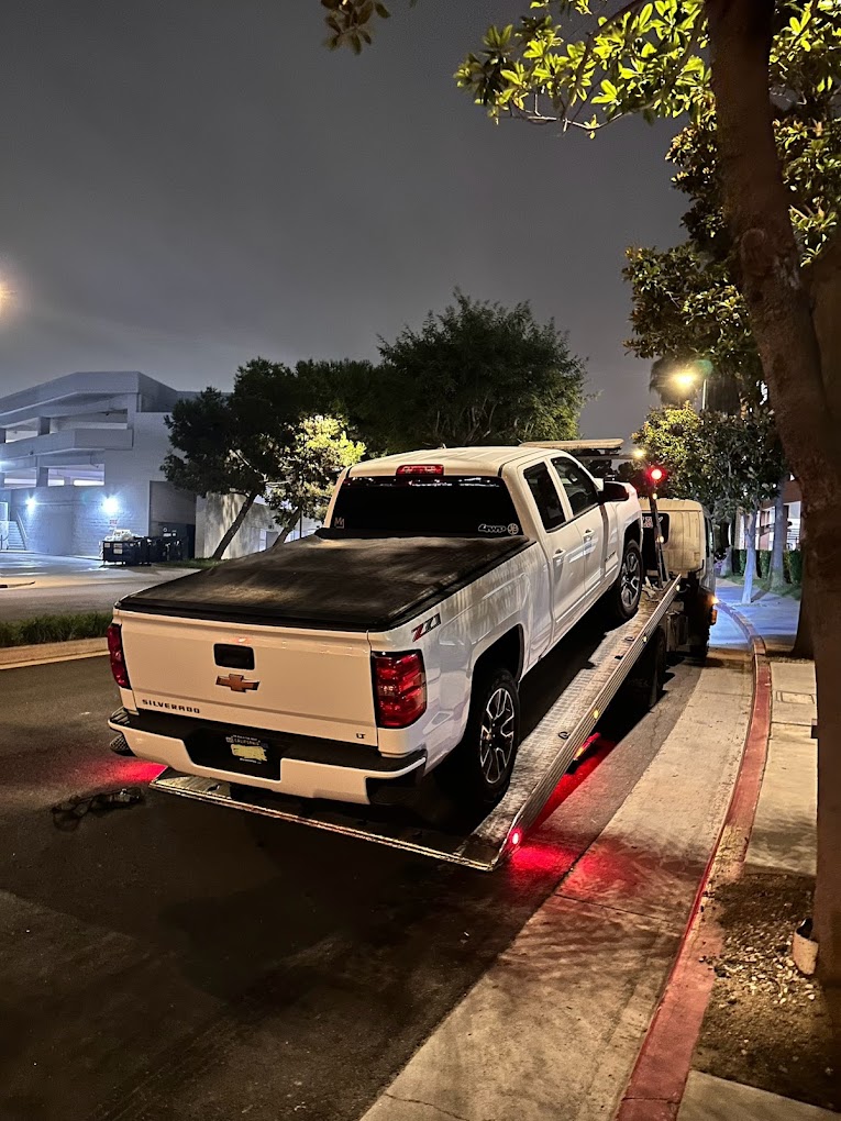 Primary Towing Los Angeles - 24/7 Towing and Emergency Roadside Assistance photo