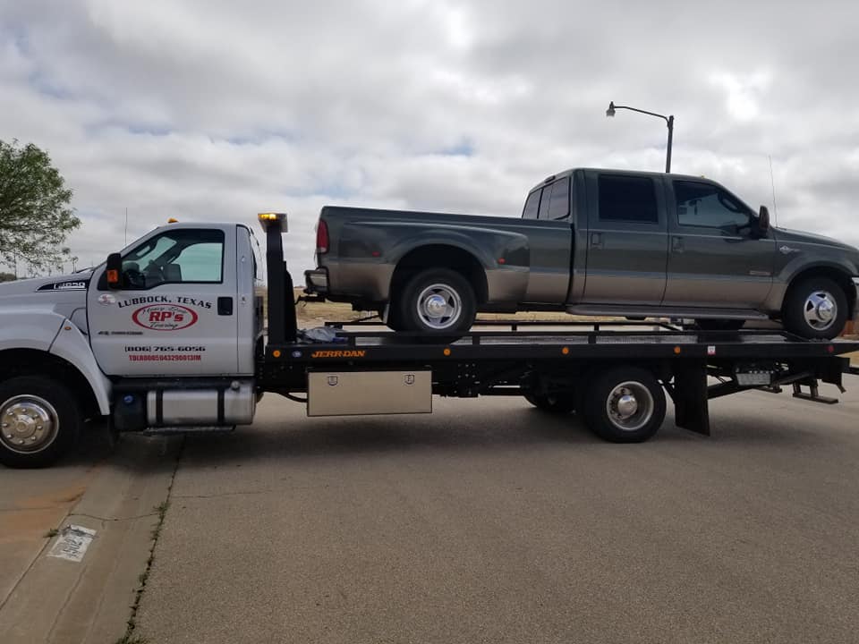 R P's Heavy Duty Towing - Auto Wrecker Services in Lubbock, Texas photo
