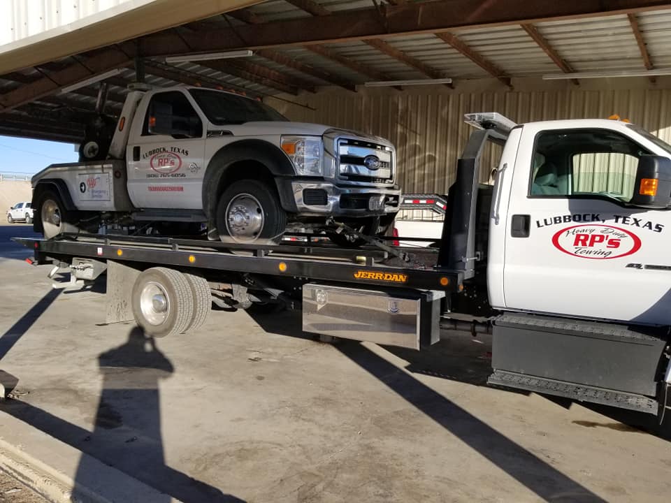 R P's Heavy Duty Towing - Auto Wrecker Services in Lubbock, Texas photo