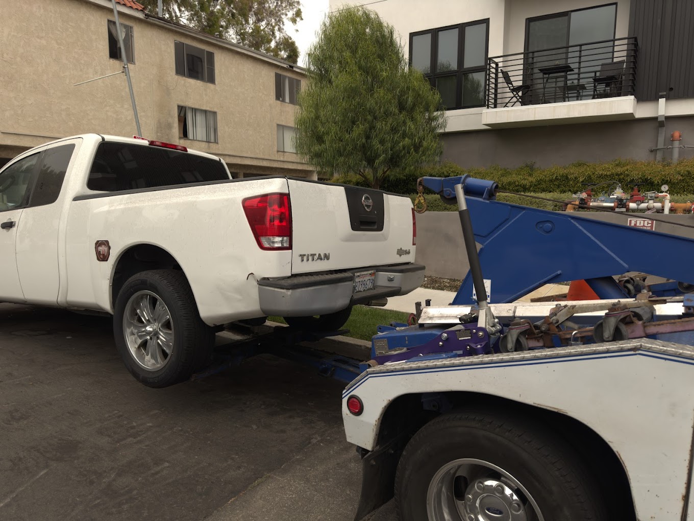 Reliable Tow Pros Los Angeles - 24/7 Towing and Roadside Assistance photo