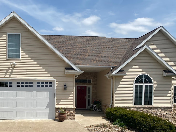 Roofers of Minnesota Co. photo