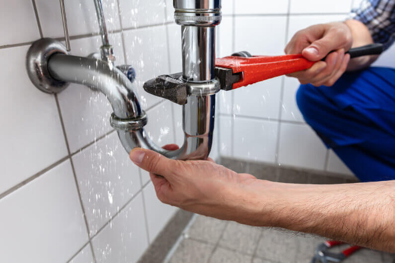 Santiago Plumbing LLC | Trusted Family Plumbers in Houston photo