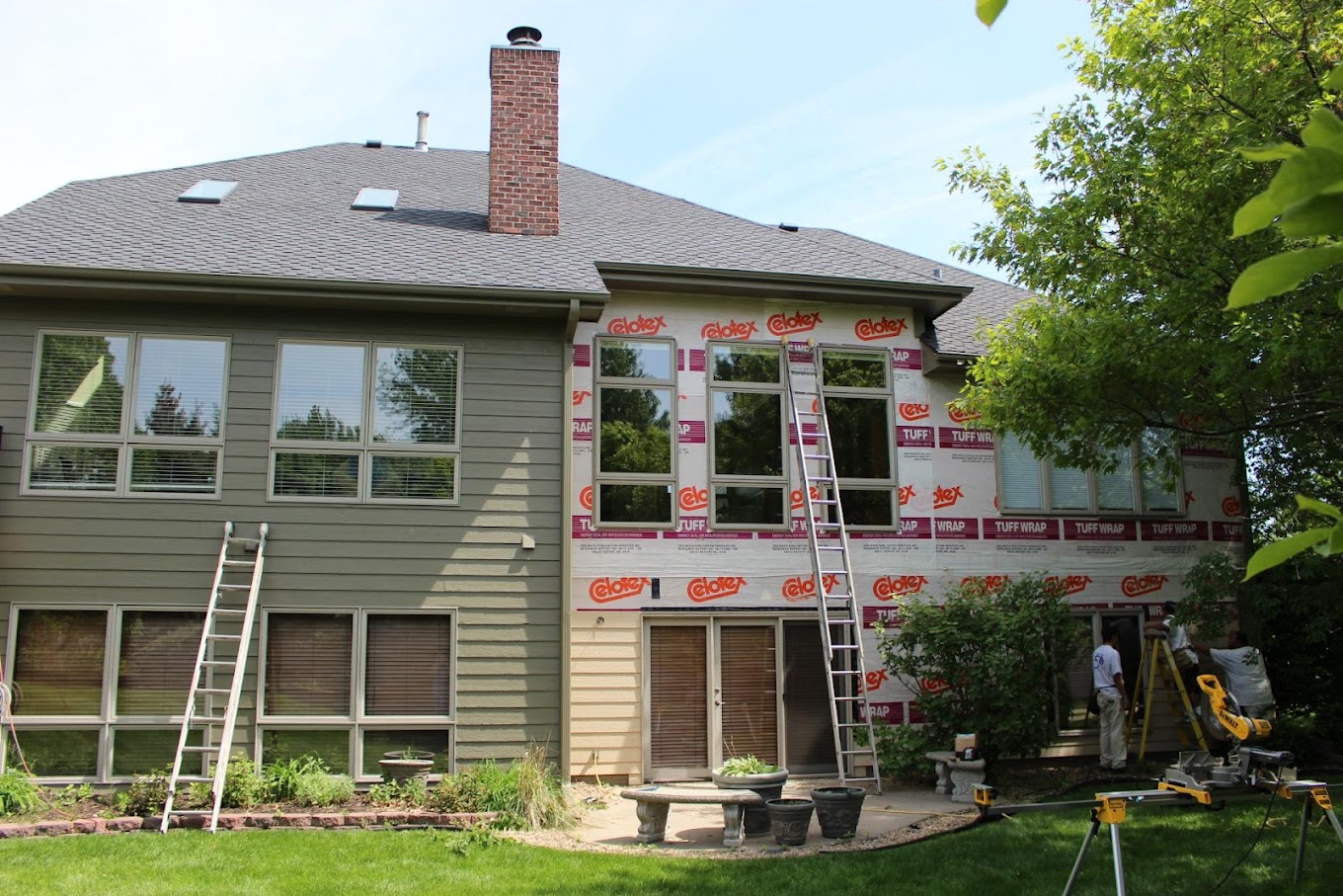 Scott’s Painting & Staining – Omaha’s Siding Repair & Painting Experts photo