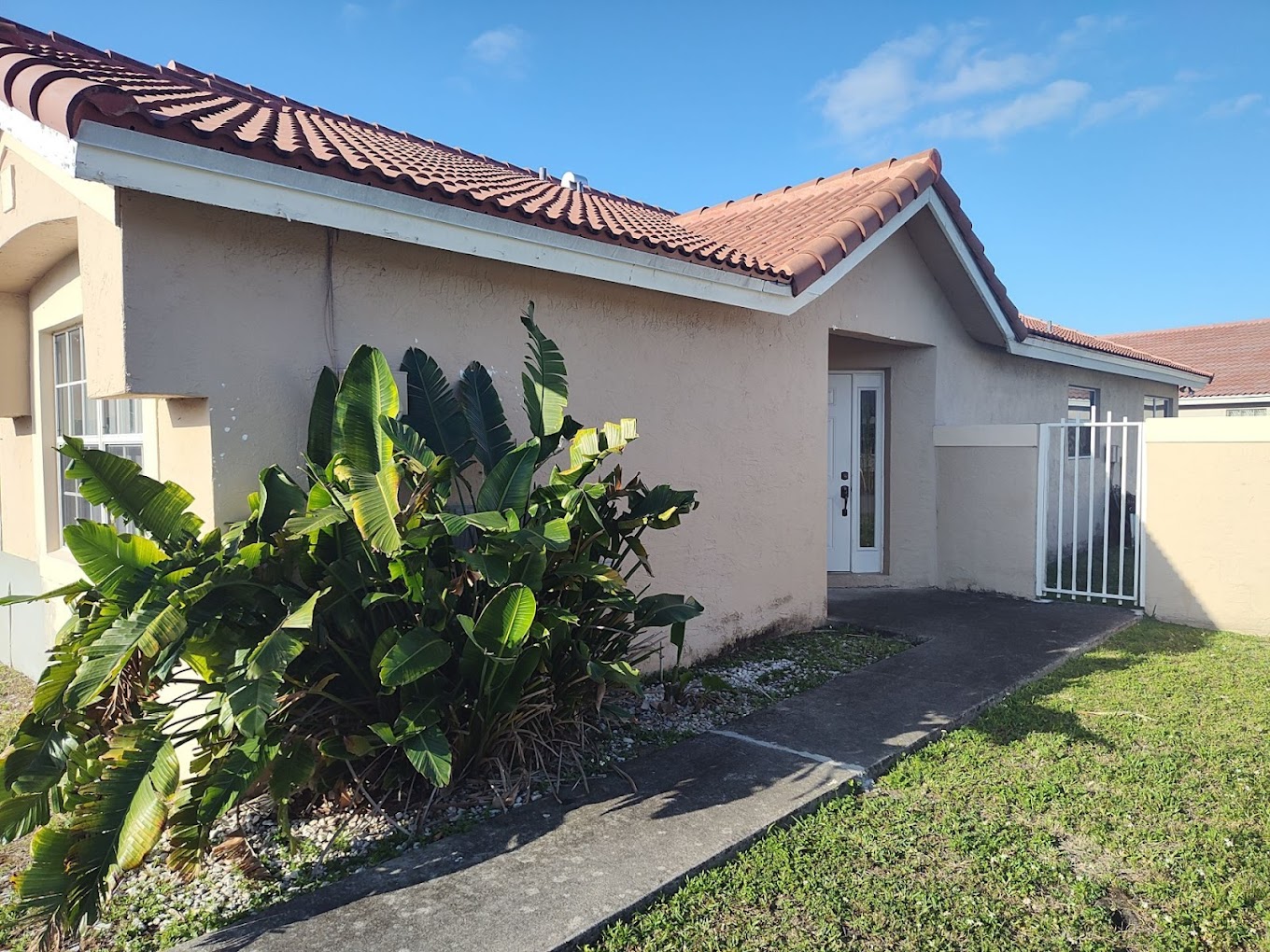 Superior Painting Services – Expert Residential & Commercial Painting in Miami photo