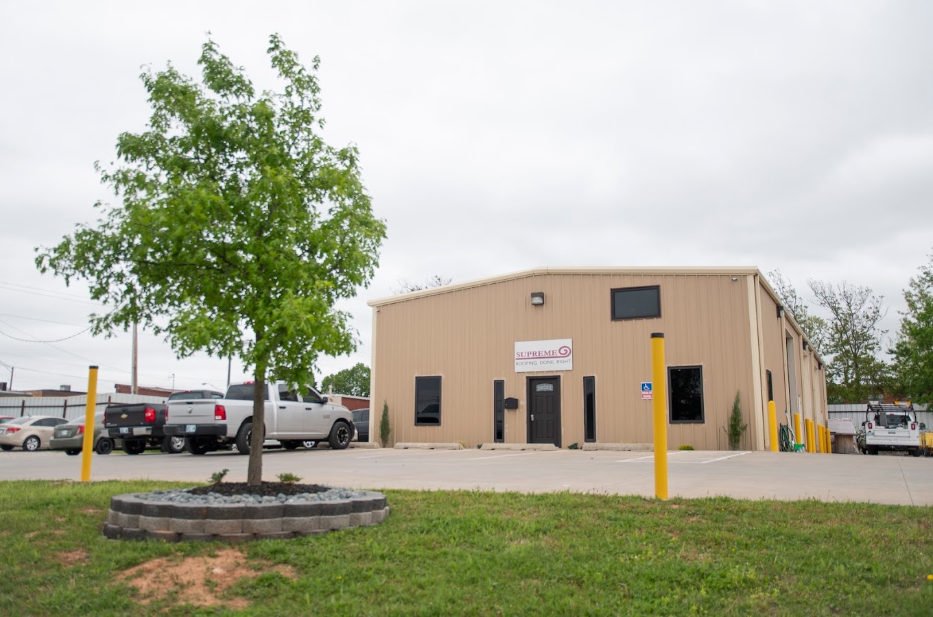 Supreme Roofing | Trusted Commercial Roofing Contractor in Oklahoma photo