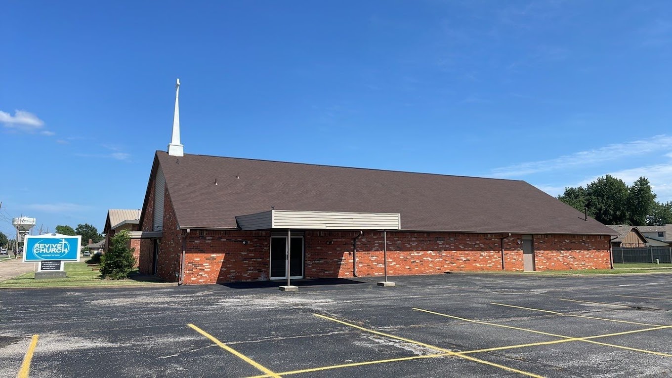 Supreme Roofing | Trusted Commercial Roofing Contractor in Oklahoma photo