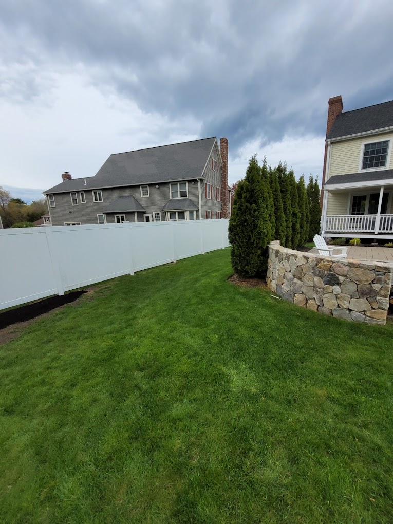 The American Fence Company – Quality Fencing in Eastern MA & Southern NH photo