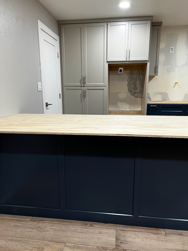 The Cabinet Makers - Custom Kitchen Cabinets in California photo