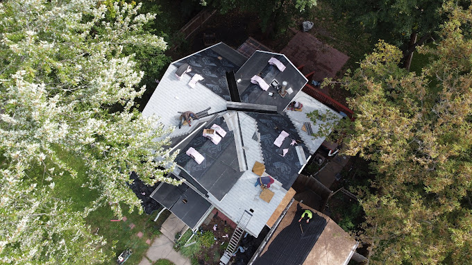 Walker Roofing Company Inc photo