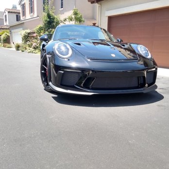 Mike's Craftline Detailing: Your Vehicle's Personalized Care photo