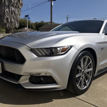 Yoshi: Comprehensive Car Wash & Oil Change Services photo